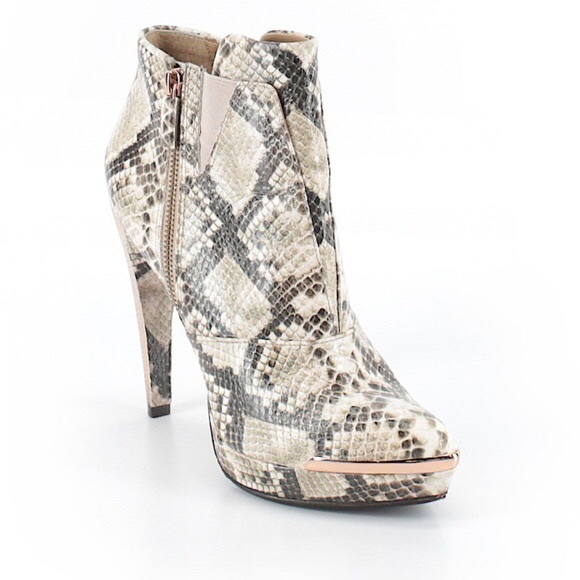 Herve Leger Shoes - Herve Leger snakeskin booties